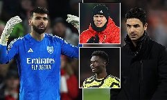 Lộ bằng chứng Arteta thiên vị Raya rõ ràng