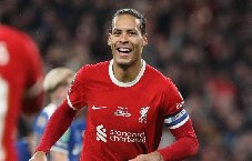 Real Madrid từ chối chiêu mộ Van Dijk