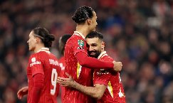 Vùi dập Tottenham, Liverpool vào chung kết cúp Liên đoàn