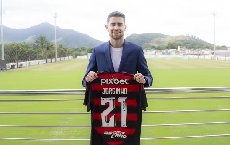 Jorginho chính thức khoác áo Flamengo