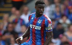 Các ông lớn châu Âu tranh giành Marc Guehi