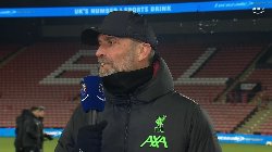 Klopp mắng BLV 'dốt nát' ngay trên sóng truyền hình