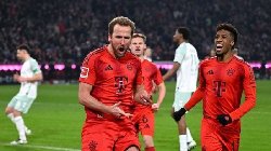 Kane lập cú đúp từ phạt đền, Bayern Munich nhấn chìm Bremen ở Bundesliga