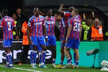 Crystal Palace viết chuyện cổ tích tại châu Âu