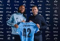 Semenyo ký hợp đồng 5,5 năm, chọn số áo gắn liền với huyền thoại Yaya Touré