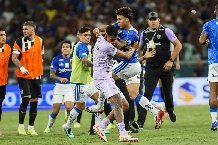 SỐC: 23 thẻ đỏ được rút ra trong một trận chung kết tại Brazil