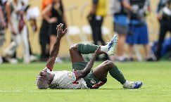 Chelsea trả giá đắt cho tấm vé vào chung kết