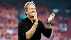 Leverkusen chọn cựu HLV ĐT Đan Mạch thay Ten Hag