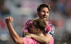 Messi cán mốc 400 kiến tạo