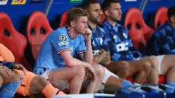 Vì sao De Bruyne bị loại khỏi đội hình xuất phát của Man City?