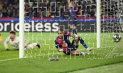 Barcelona và PSG đặt một chân vào bán kết cúp C1 châu Âu