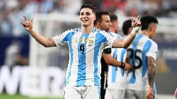 Julian Alvarez bị gạch tên khỏi ĐT Argentina vì lý do bất ngờ