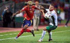 Yamal phẫu thuật không báo trước, HLV De la Fuente đau đầu