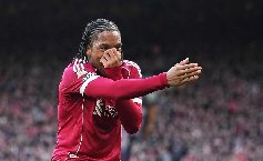 Ngumoha tạo cột mốc lịch sử tại Anfield