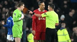 Liverpool mất điểm phút cuối, Van Dijk chỉ trích trọng tài