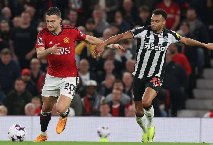Soi kèo phạt góc Newcastle vs MU, 22h30 ngày 13/04