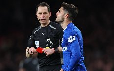 Pedro Neto bị treo giò thêm 1 trận