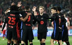 Barcelona thanh lý gần một đội hình