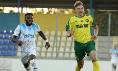 Soi kèo phạt góc Universitatea Craiova vs Maxline Vitebsk, 0h30 ngày 16/7