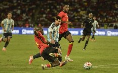 Messi tỏa sáng giúp Argentina hạ đẹp Angola