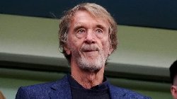 Bị chỉ trích dữ dội, Sir Jim Ratcliffe dọa rời MU