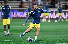 HLV Al Nassr hé lộ thời điểm Ronaldo có thể tái xuất