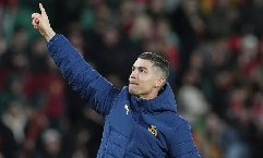 Ronaldo đứng đầu Top 10 VĐV có thu nhập cao nhất thế giới