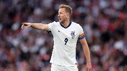 Siêu máy tính dự đoán Serbia vs Anh