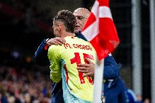 Casado lần đầu ra mắt, ‘Bò tót’ hạ gục ‘Những chú lính chì’