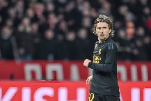 Luka Modric trên đường rời Real Madrid