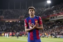 Yamal lập kỷ lục trong ngày 'đáng quên' của Barcelona