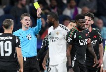 Arsenal mất “máy quét” quan trọng ở bán kết cúp C1