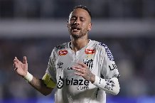Santos tạm hoãn gia hạn với Neymar vì lo ngại thể lực và mức lương khủng