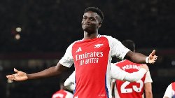Saka gia hạn thêm 5 năm, hưởng lương cao nhất tại Arsenal