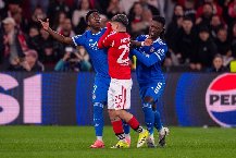 UEFA điều tra vụ phân biệt chủng tộc nhằm vào Vinicius