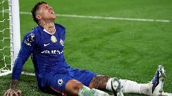 Chelsea lần đầu thua 4 trận liên tiếp trên sân nhà kể từ năm 1998