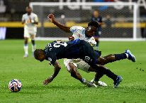 Thêm một trận đấu tại Club World Cup bị gián đoạn vì thời tiết