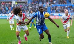 Soi kèo phạt góc Vallecano vs Alaves, 2h00 ngày 21/8