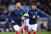 Mbappe cán mốc 300 bàn nhanh không tưởng, hơn cả Messi và Ronaldo