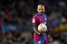 Dani Alves tạm thời được trả tự do