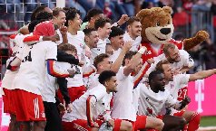 Bayern Munich vô địch Bundesliga sớm 4 vòng