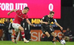 Nhận định, Soi kèo Oxford United vs Wrexham 1h45 ngày 22/4: Trắng tay tại tổ ấm