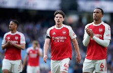Siêu máy tính dự đoán thế nào về cơ hội vô địch Arsenal sau thất bại trước Man City?
