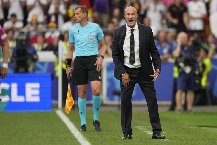 Trọng tài bênh Đức ra mặt ở trận gặp Hungary