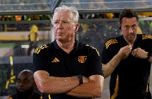 Cựu HLV ĐT Anh từ chức sau khi đội nhà rơi vé trực tiếp đến World Cup 2026