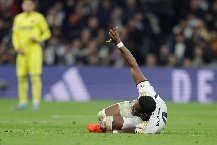 David Alaba phẫu thuật đầu gối, 99% lỡ EURO 2024