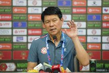 HLV Vũ Tiến Thành gia nhập HAGL, nhưng không thay Kiatisuk