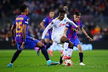 Soi kèo phạt góc Napoli vs Barcelona, 3h00 ngày 22/02