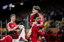 MU kiếm bộn tiền nếu vô địch Cúp C2