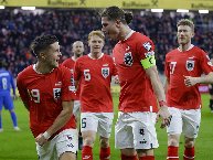 Siêu máy tính dự đoán Ba Lan vs Áo, 23h00 ngày 21/6